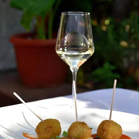 Rubin Kitchen&wine 3* 크리크베니카